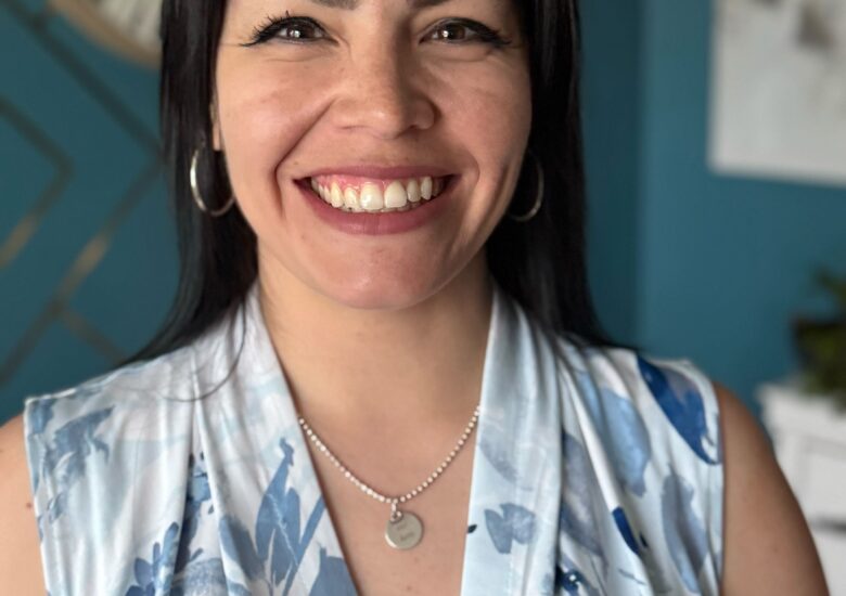 Meet Juanita: A Digital Navigator Helping Communities Build Tech Confidence